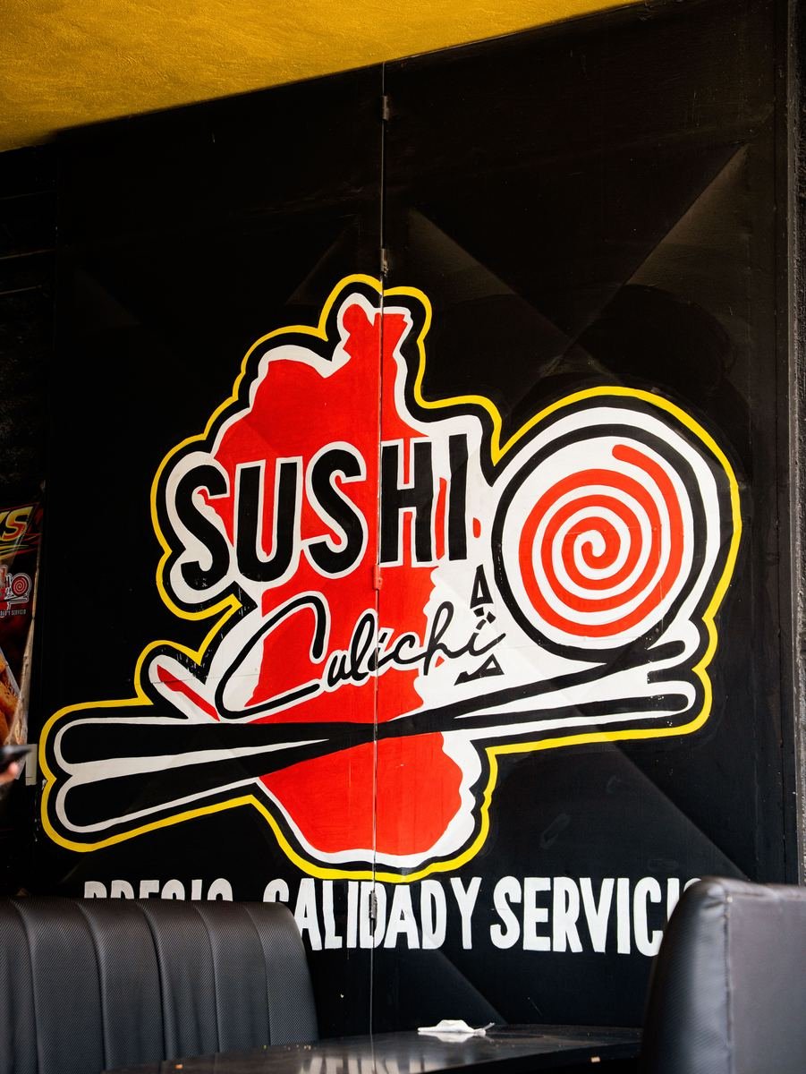 Local de Sushi Culichi con mural